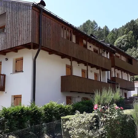 Breakfast In Garden Mountain View アパート Calalzo di Cadore